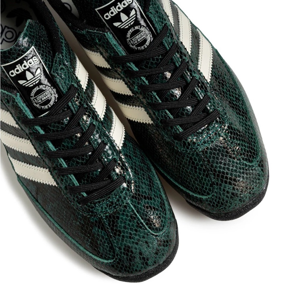 WOMEN'S ADIDAS SL 72- GREEN SNAKESKIN- SIZE 6-New with box